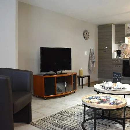 Comfortable Apartment With Terrace Trois-Ponts Exterior foto